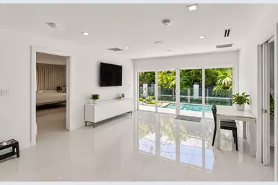 1920 SW 32nd Place, Miami, FL 33145 - Photo 12