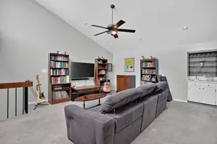 6995 SW 67th Ave SW, South Miami, FL 33143 - Photo 30