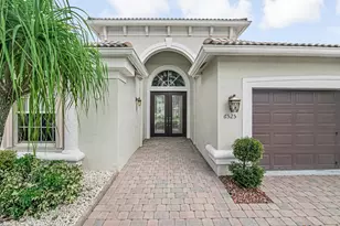 6525 Murano Way, Lake Worth, FL 33467 - Photo 2