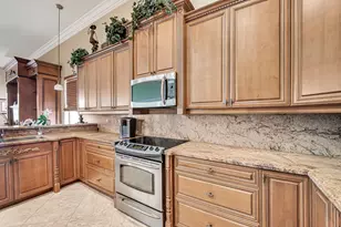 6525 Murano Way, Lake Worth, FL 33467 - Photo 18