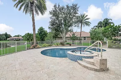 6525 Murano Way, Lake Worth, FL 33467 - Photo 4