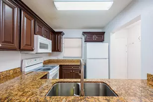 1524 Lake Crystal Dr, Royal Palm Beach, FL 33411 - Photo 16