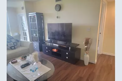 7840 NW 50th Street #504, Lauderhill, FL 33351 - Photo 10