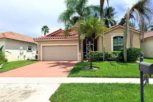 12390 Boneventure Dr, Boynton Beach, FL 33437 - Photo 1