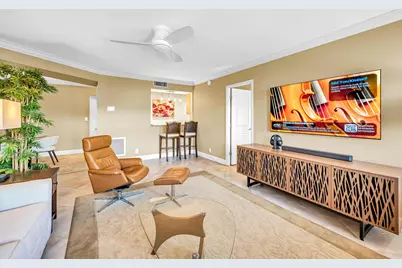 615 NE 12th Avenue #301, Fort Lauderdale, FL 33304 - Photo 4