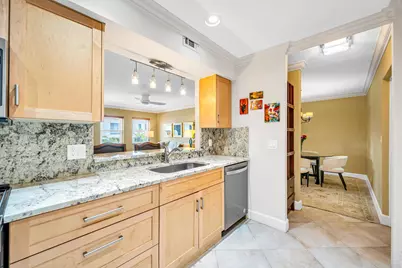 615 NE 12th Avenue #301, Fort Lauderdale, FL 33304 - Photo 10