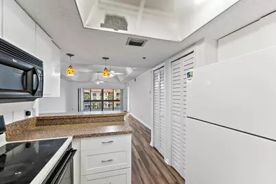 700 Uno Lago Drive #404, Juno Beach, FL 33408 - Photo 8