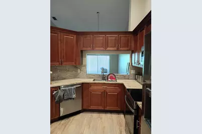 9914 E Malvern Drive #9914, Tamarac, FL 33321 - Photo 4