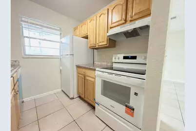 200 Croton Avenue #209, Lantana, FL 33462 - Photo 4