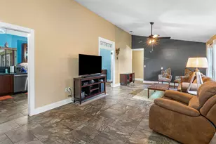5104 Candlewood Ct, Lake Worth, FL 33467 - Photo 6
