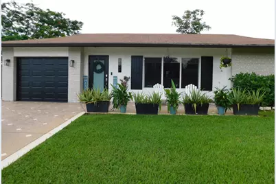 6604 NW 93rd Avenue, Tamarac, FL 33321 - Photo 1