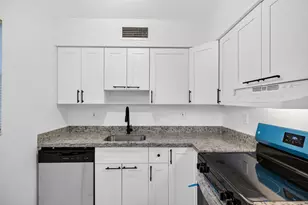 1821 Middle River Dr, Fort Lauderdale, FL 33305 - Photo 2