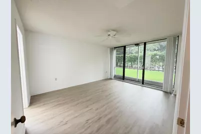 2581 Village Boulevard #103, West Palm Beach, FL 33409 - Photo 6