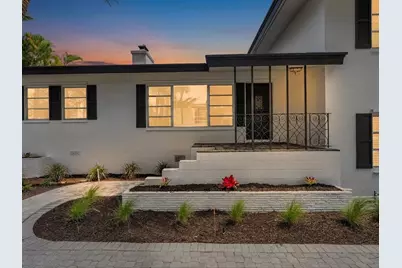 702 S Riverside Drive, Pompano Beach, FL 33062 - Photo 2