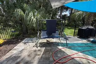 5250 Oakland Lake Cir, Fort Pierce, FL 34951 - Photo 16
