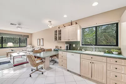 10301 Greenbriar Court, Boca Raton, FL 33498 - Photo 22