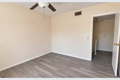3007 NW 68th Street #9C, Fort Lauderdale, FL 33309 - Photo 4