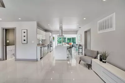 1908 NE 27th Drive, Wilton Manors, FL 33306 - Photo 6