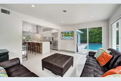1908 NE 27th Drive, Wilton Manors, FL 33306 - Photo 18