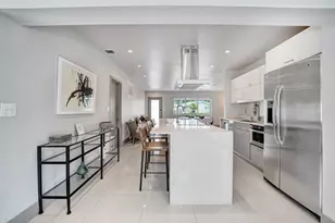 1908 NE 27th Dr, Wilton Manors, FL 33306 - Photo 10