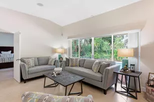 435 Mohawk Ln, Boca Raton, FL 33487 - Photo 6