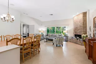 435 Mohawk Ln, Boca Raton, FL 33487 - Photo 14