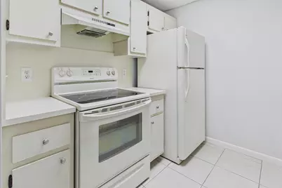 13155 SW 7th Court #103E, Pembroke Pines, FL 33027 - Photo 14
