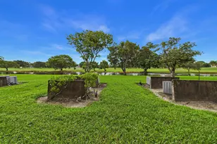 13155 SW 7th Ct, Pembroke Pines, FL 33027 - Photo 28