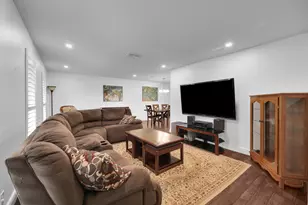 8412 NW 26th Dr, Coral Springs, FL 33065 - Photo 4