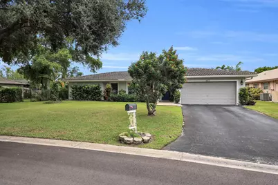 8412 NW 26th Drive, Coral Springs, FL 33065 - Photo 2