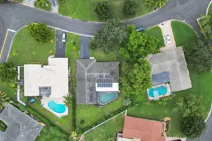 8412 NW 26th Dr, Coral Springs, FL 33065 - Photo 42