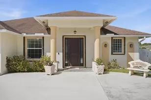 2272 SW Cameo Blvd, Port Saint Lucie, FL 34953 - Photo 2