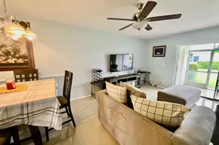 2650 Barkley Dr E, West Palm Beach, FL 33415 - Photo 6