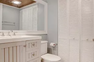 204 2nd Ct, Palm Beach Gardens, FL 33410 - Photo 2