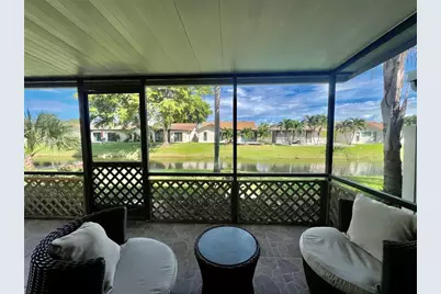 2239 Discovery Circle W, Deerfield Beach, FL 33442 - Photo 4