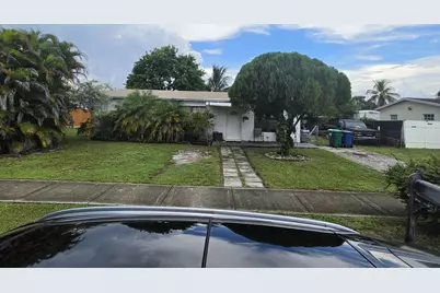 1280 NE 214th Street, Miami, FL 33179 - Photo 2
