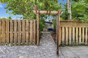 2240 Harbor Dr, Marathon, FL 33050 - Photo 24