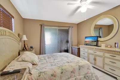 637 Monaco Court N, Delray Beach, FL 33446 - Photo 16
