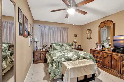 637 Monaco Court N, Delray Beach, FL 33446 - Photo 10