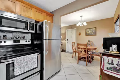 637 Monaco Court N, Delray Beach, FL 33446 - Photo 2