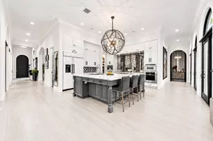 550 Carrotwood Terrace, Plantation, FL 33324 - Photo 2
