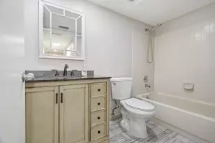 9672 W McNab Rd, Tamarac, FL 33321 - Photo 18