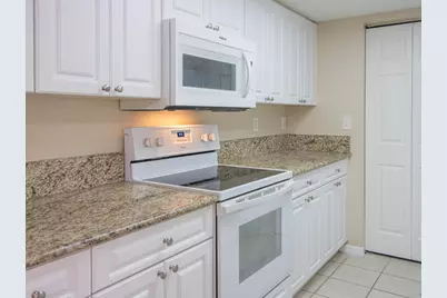 100 Crestwood Court N #109, Royal Palm Beach, FL 33411 - Photo 12