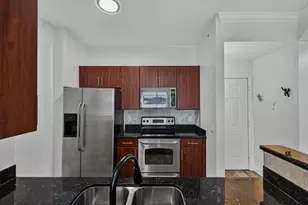 2401 NE 65th St, Fort Lauderdale, FL 33308 - Photo 12