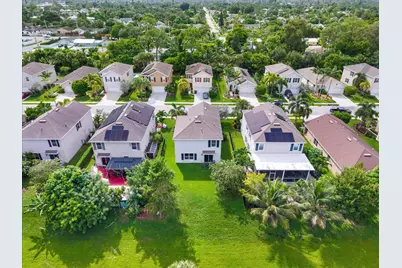 3785 Whitney Park Lane, Greenacres, FL 33463 - Photo 6