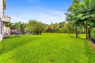 3785 Whitney Park Ln, Greenacres, FL 33463 - Photo 4