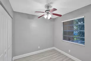 821 NW 103rd Ave, Pembroke Pines, FL 33026 - Photo 4