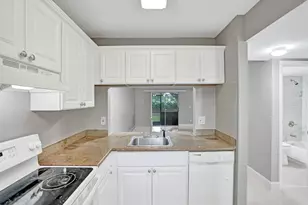 821 NW 103rd Ave, Pembroke Pines, FL 33026 - Photo 8