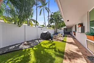 1632 NE 4th Pl, Fort Lauderdale, FL 33301 - Photo 8