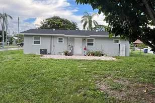 2801 Ave Q, Fort Pierce, FL 34947 - Photo 2